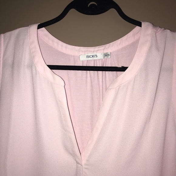 Pink v-neck Blouse - Picture 2 of 2